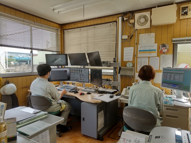 ���R���v�����g�@�I�y���[�^�[